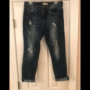 Dollhouse Distressed blue jean capris.